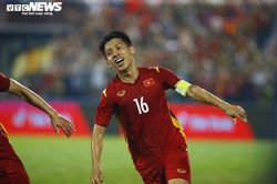 Hùng Dũng vảy má ngoài điệu nghệ, ghi bàn thứ 2 hạ U23 Indonesia