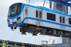 Toàn bộ 17 đoàn tàu tuyến metro số 1 đã về thành phố Hồ Chí Minh