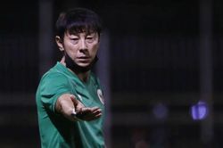 HLV Shin Tae-yong bị 'nắn gân' khi thua đậm U23 Việt Nam