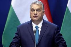 'Cấm vận dầu Nga như dội bom nguyên tử xuống nền kinh tế Hungary'