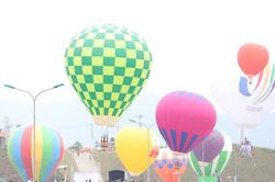 Hà Tĩnh: Trình diễn bay khinh khí cầu chào mừng SEA Games 31
