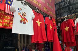 Đa dạng sản phẩm quà lưu niệm sẵn sàng 'tiếp lửa' cho SEA Games 31