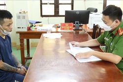 Bắt giữ các đối tượng tàng trữ, mua bán trái phép chất ma túy