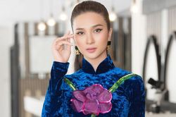 Diễn viên Kim Tuyến nền nã diện áo dài nhung, khoe trọn nhan sắc 'cực phẩm'