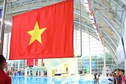 Đoàn Việt Nam 'mở hàng' hai huy chương đầu tiên