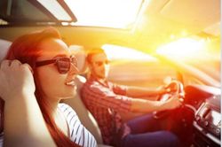 Cách giảm chói ánh nắng khi lái xe ô tô