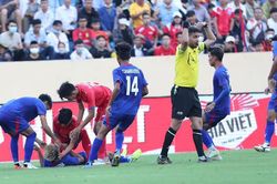 Cầu thủ U23 Lào được khen ngợi vì cứu đối thủ khỏi cảnh nuốt lưỡi