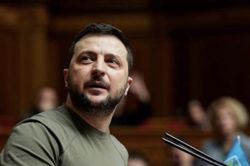 Ông Zelenskyy và Chủ tịch Quốc hội Đức thảo luận về vũ khí và việc gia nhập EU