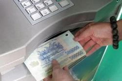 Thí điểm rút tiền mặt tại ATM bằng căn cước công dân