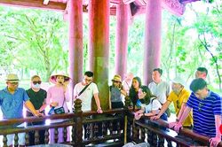 Đảm bảo nguồn nhân lực phục vụ du lịch - nâng cao sức cạnh tranh trong bối cảnh bình thường mới