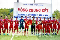 Công an tỉnh tổ chức Giải bóng đá mừng sinh nhật Bác