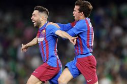 Bình minh rồi sẽ mang Barcelona đi thật xa