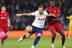 Nhận định bóng đá Aston Villa vs Liverpool: Kẻ thù của Liverpool là sự mệt mỏi