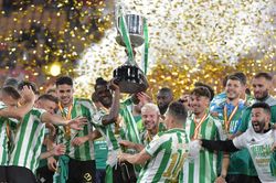 Soi kèo nhà cái Valencia vs Betis. Nhận định, dự đoán bóng đá La Liga (00h00, 11/5)