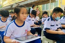 Không nên áp dụng thi trắc nghiệm đối với môn Lịch sử