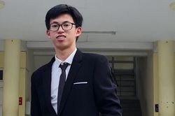 Thanh Hóa: Bí thư Tỉnh ủy chúc mừng nam sinh vào đội tuyển dự thi Olympic Toán Quốc tế 2022