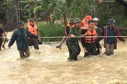 Chủ động ứng phó với diễn biến mưa lũ, sạt lở đất