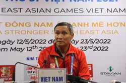 HLV Mai Đức Chung: 'Philippines coi nữ Việt Nam như trẻ con'