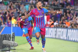 Barcelona đánh bại Celta Vigo: Xét lại Xavi