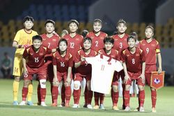 Cựu tuyển thủ Đỗ Thị Ngọc Châm: 'Cảm phục các bóng hồng tuyển nữ Việt Nam'