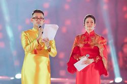 Hé lộ ảnh hậu trường MC Đức Bảo - Phí Linh đã sẵn sàng dẫn Lễ khai mạc SEA Games 31