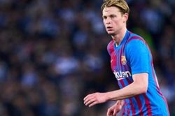 Man United sắp sở hữu tiền vệ chất lượng của Barca?
