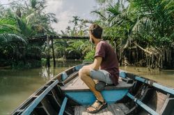 'Gỡ rối' để thu hút khách quốc tế đến Việt Nam hậu COVID-19