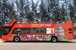 Đại biểu tham dự SEA Games 31 được trải nghiệm đi xe buýt 2 tầng miễn phí