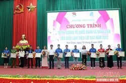 Yên Châu: Hội thi chúng em kể chuyện Bác Hồ và tuyên dương Thanh niên tiên tiến làm theo lời Bác