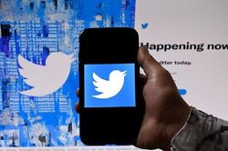 Tỷ phú Elon Musk tạm hoãn thỏa thuận mua lại Twitter