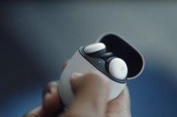 Google ra mắt tai nghe Pixel Buds Pro sở hữu tính năng khử tiếng ồn