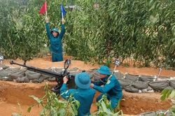 An Khê hoàn thành huấn luyện dân quân phòng không 12,7 mm