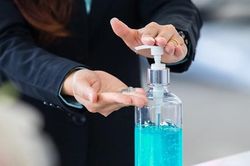 Cảnh báo nguy hiểm khi dùng sản phẩm chứa Methanol để sát khuẩn