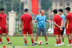 Thầy Park chỉnh học trò sau trận thắng U23 Myanmar