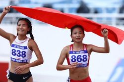 Nguyễn Thị Oanh 'mở hàng' HCV cho điền kinh Việt Nam tại SEA Games 31