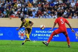 U23 Singapore và U23 Malaysia chia điểm trong thế trận đôi công hấp dẫn