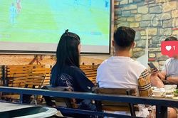 Ét ô ét, bắt gặp Quang Hải và 'bạn gái tin đồn' hẹn hò riêng xem U23 Việt Nam