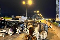 5 ô tô đâm liên hoàn trên đường vành đai 3 Hà Nội