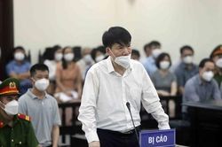 Cựu thứ trưởng Bộ Y tế Trương Quốc Cường bị phê phán về thái độ khai báo tại tòa