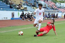 SEA Games 31: Myanmar giành 3 điểm trước Singapore để vào bán kết