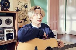 BTS tung bộ ảnh 'chất liệu bạn trai', người yêu ai vào nhận ngay
