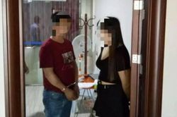 Thử gọi gái mại dâm, chồng gặp ngay vợ