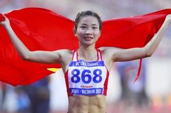 Nghị lực phi thường của 'Ốc tiêu' Nguyễn Thị Oanh để gặt hái vinh quang