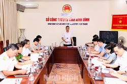 Giám sát việc thực hiện các quy định trong công tác quản lý ngành, nghề kinh doanh có điều kiện