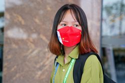 Tình nguyện viên khóc nức nở vì phải chia tay U23 Malaysia