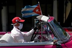 Mỹ sẽ nới một số hạn chế về đi lại và kiều hối đối với Cuba