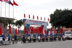 Truyền thông lưu động Tháng cao điểm dự phòng lây truyền HIV từ mẹ sang con