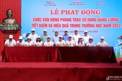 Nghệ An phát động phong trào sử dụng năng lượng tiết kiệm và hiệu quả trong trường học