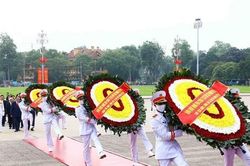 Lãnh đạo Đảng, Nhà nước vào Lăng viếng Chủ tịch Hồ Chí Minh