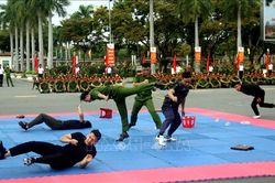 Hội thi điều lệnh bắn súng, võ thuật lực lượng Công an nhân dân khu vực miền Trung
